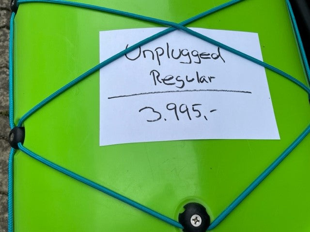 Unplugged, Regular