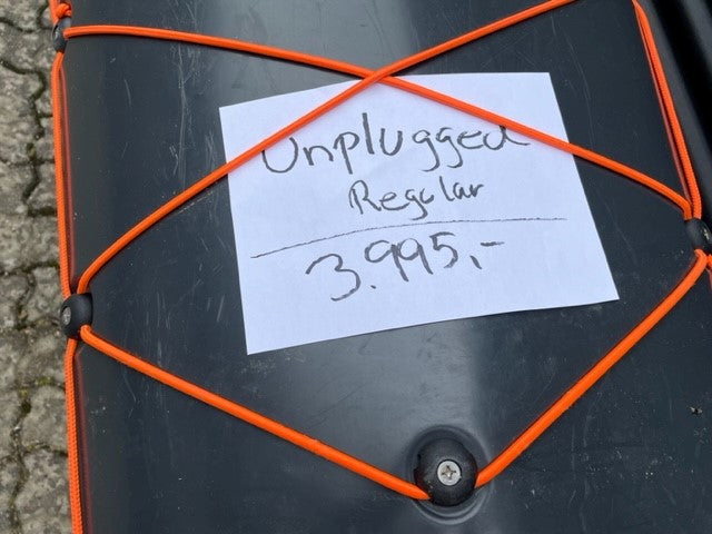 Unplugged, Regular